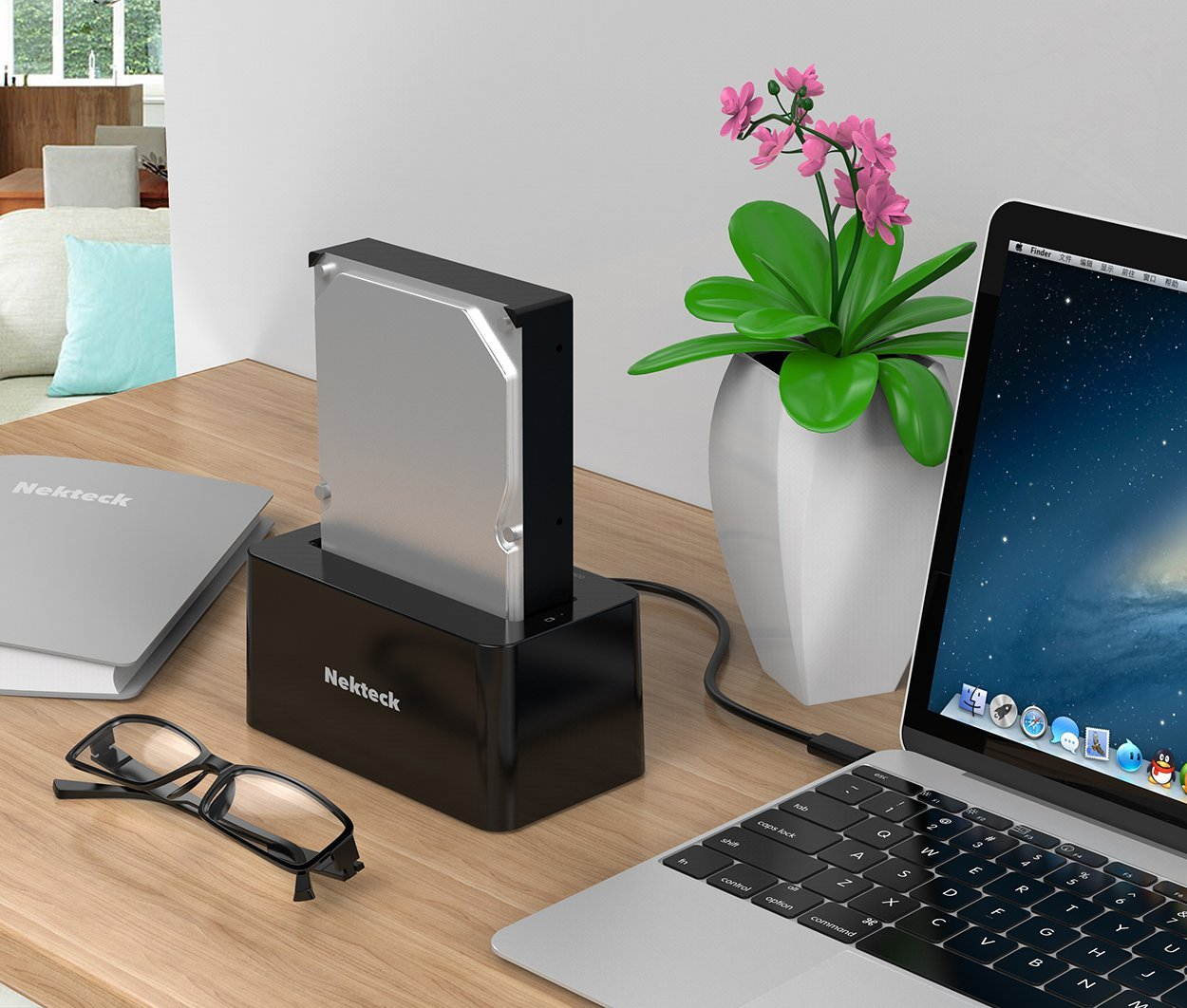 Nekteck USB Type C USB3.1 (USB-C) to SATA 2.5/3.5 Inch External Hard Drive Disk Docking Station Enclosure for for 3.5" 2.5" SATA HDD and SSD [Support Up to 8TB] - Tool Free, 1 Bay