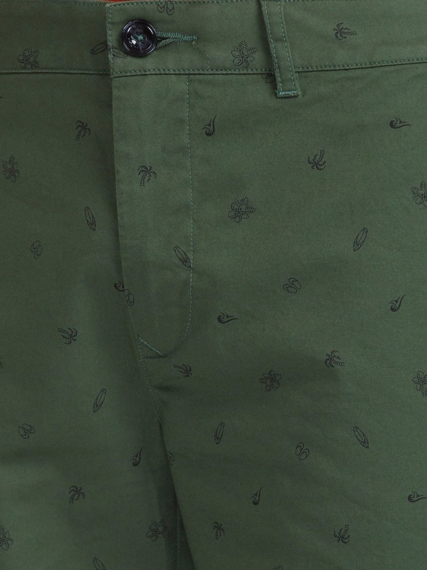 ColorPlus Green Contemporary Fit Printed Shorts