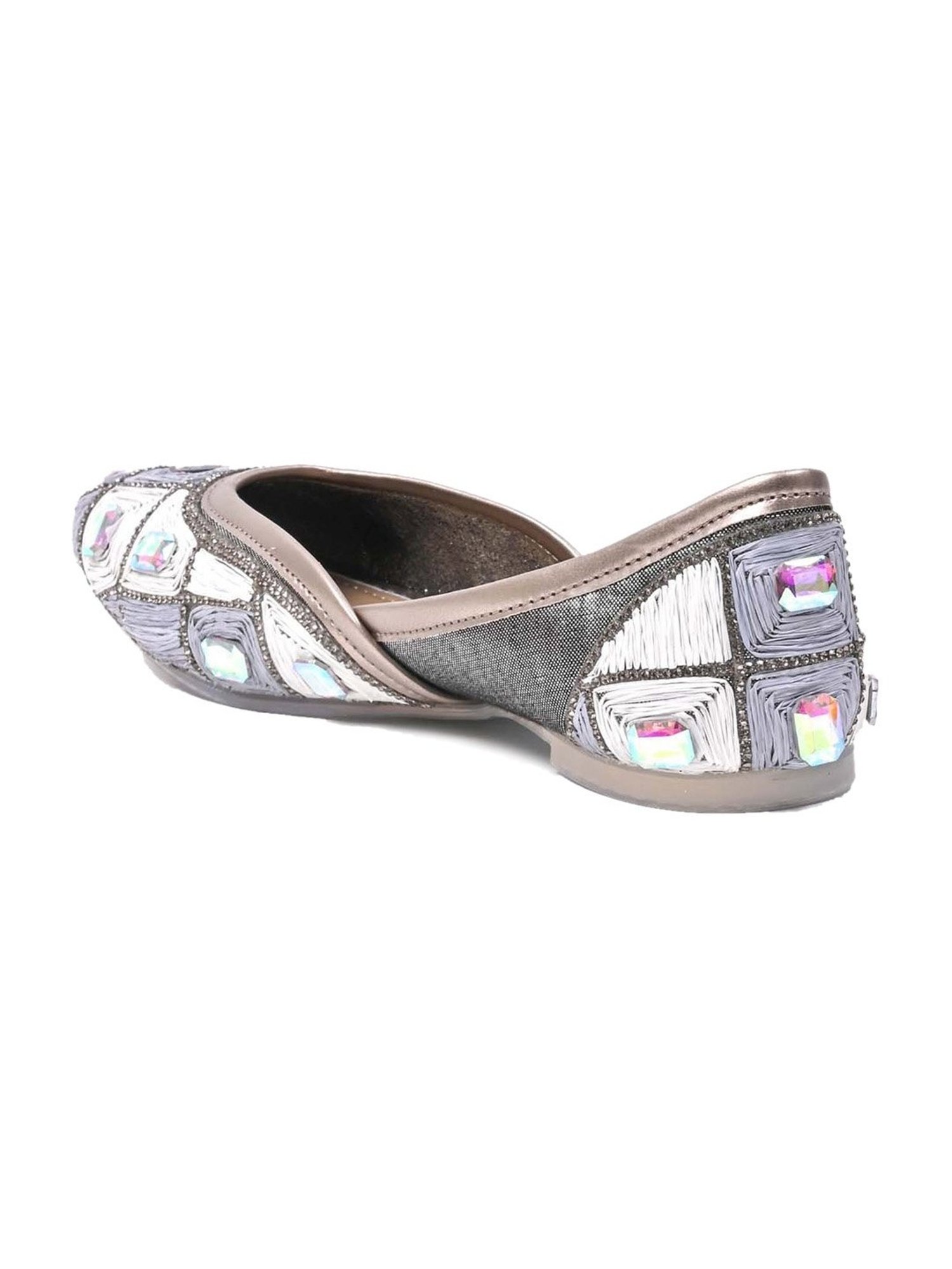 Jove Women's Grey Ethnic Juttis