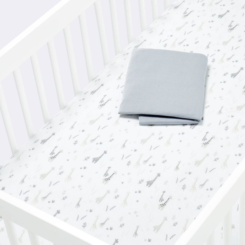 Fitted Crib Sheet Jersey Sheet - Cloud Island™ Giraffes/Dark Gray 2pk