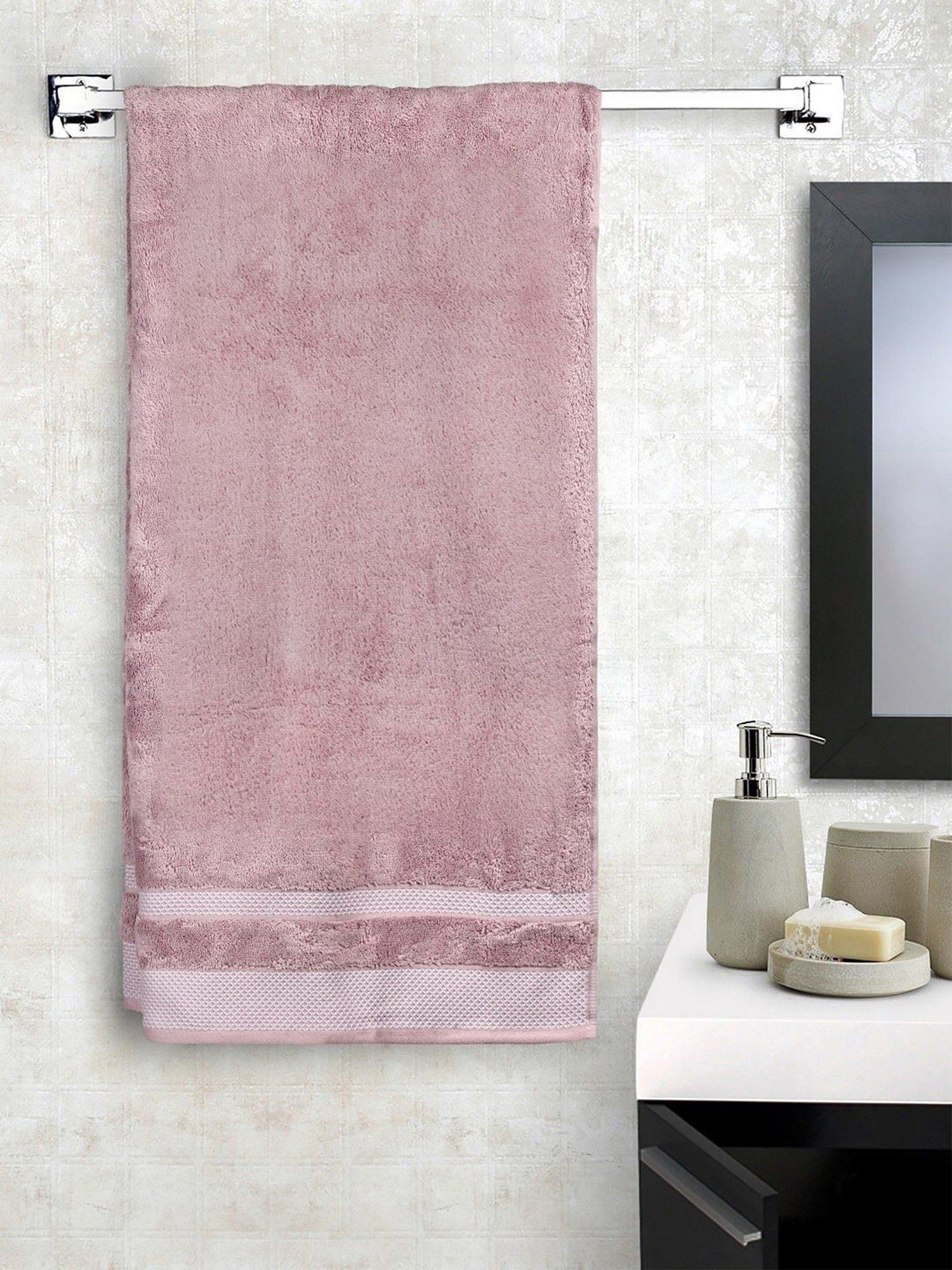 Spaces Hygro Light Violet 600 GSM Cotton Bath Towel