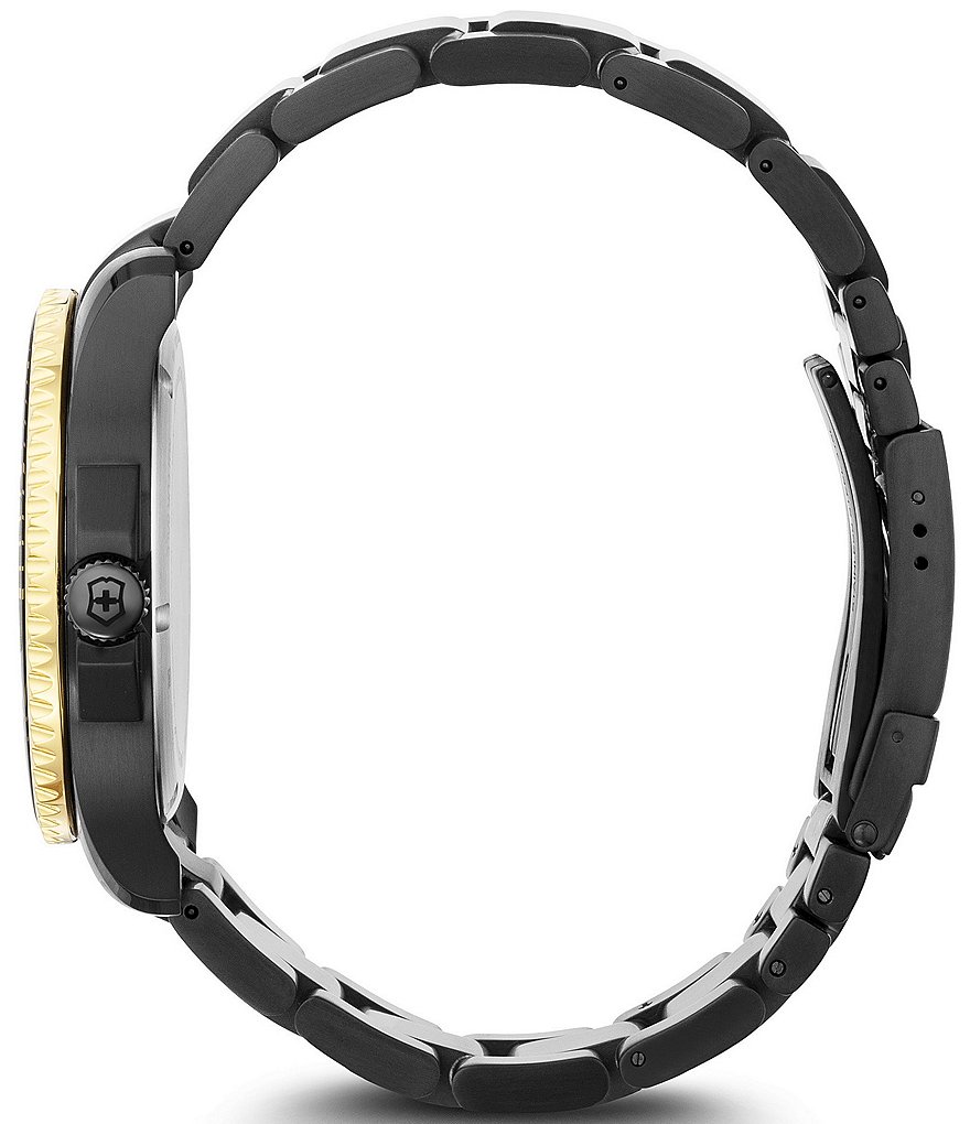 Victorinox Swiss Army Maverick Analog Black Bracelet Watch