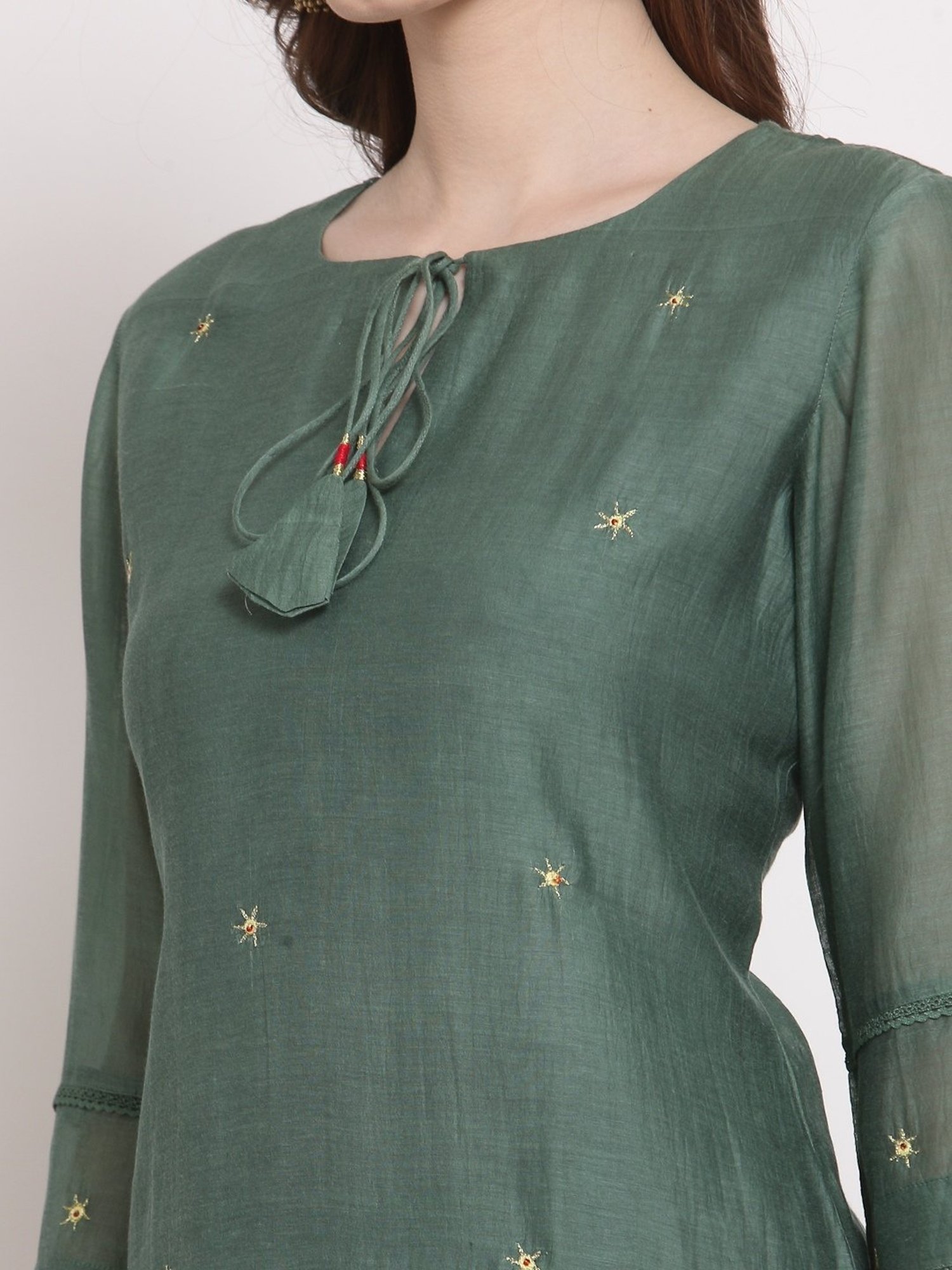 DART STUDIO Green Embroidered Straight Kurta