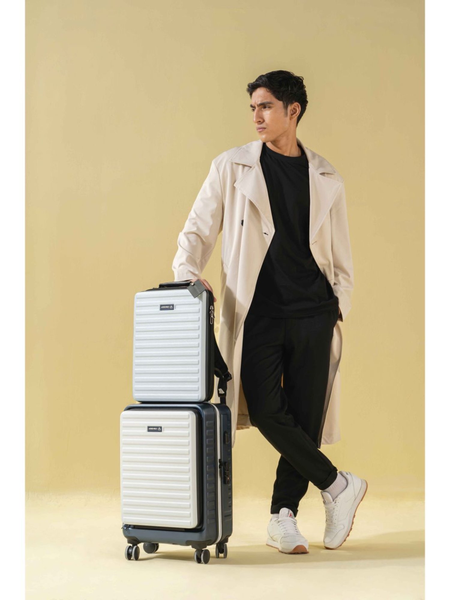 Perquisite Y2K Luxe Range Black Hard 20" Cabin Luggage