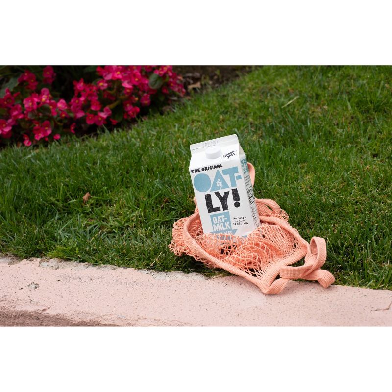 Oatly Low Fat Oatmilk - 0.5gal