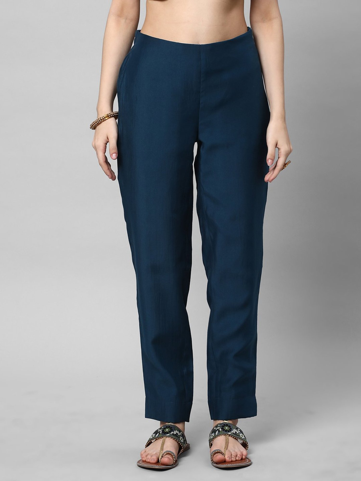 Kami Kubi Blue Embroidered Kurta With Pant & Dupatta