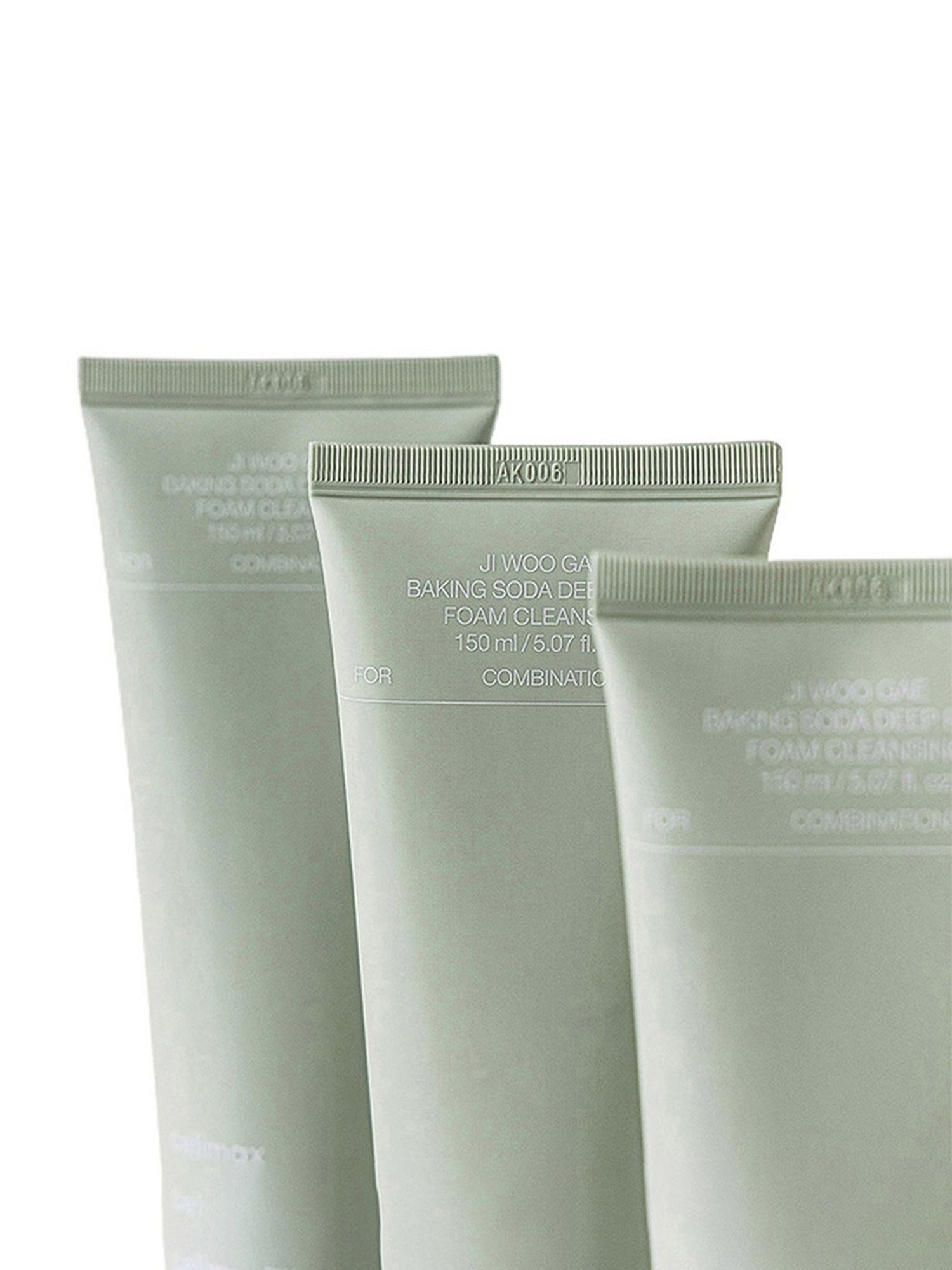 Celimax Baking Soda Deep Foam Pore Cleansing - 150 ml