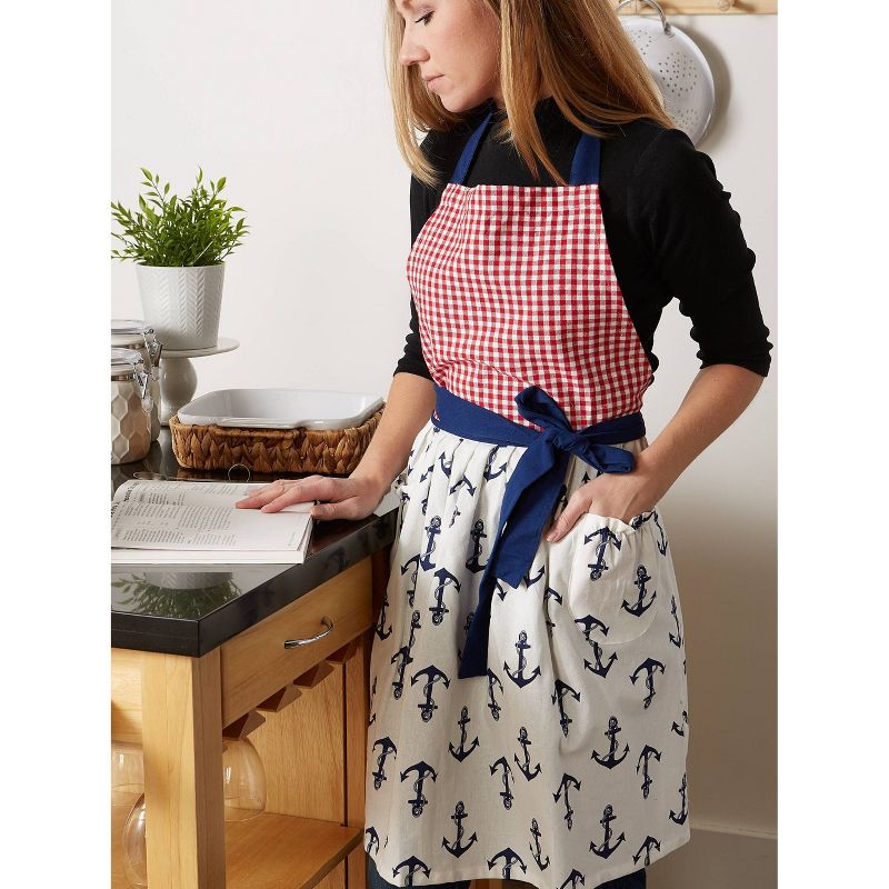 Gallerie II Skeleton Pattern Full Apron