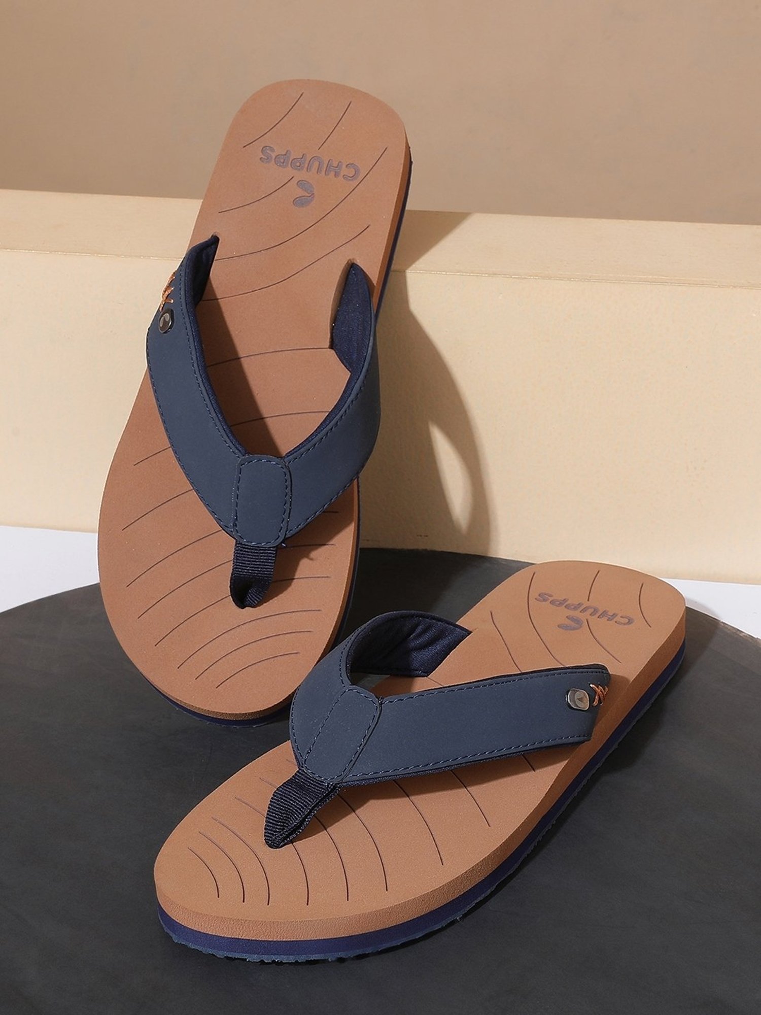Chupps Men's Brown Flip Flops
