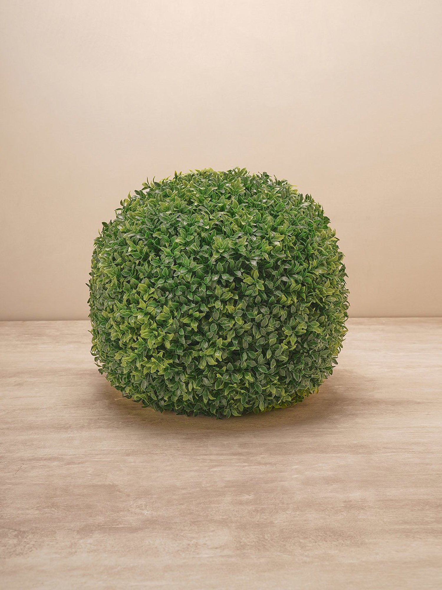 Pure Home and Living Green Plastic Textured Grass Balls