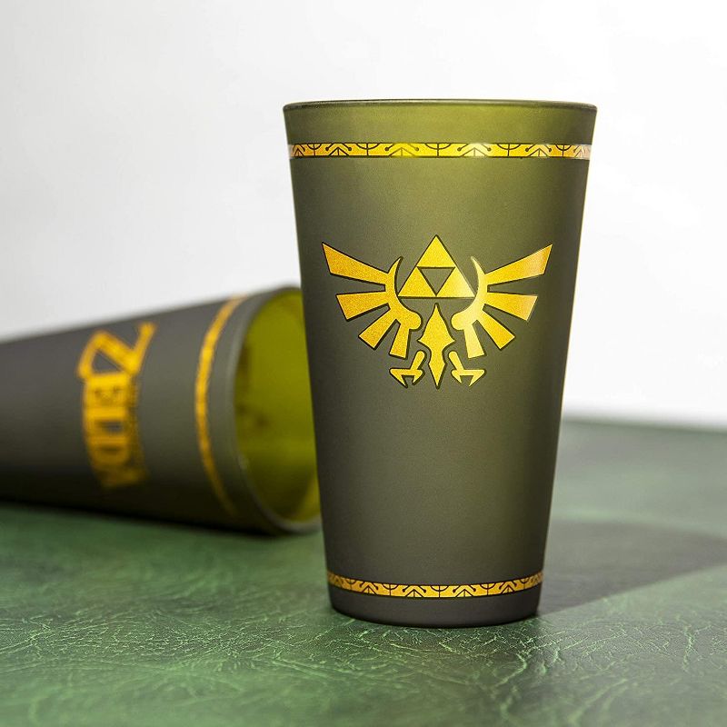Paladone Products Ltd. The Legend of Zelda Hyrule Crest Glass