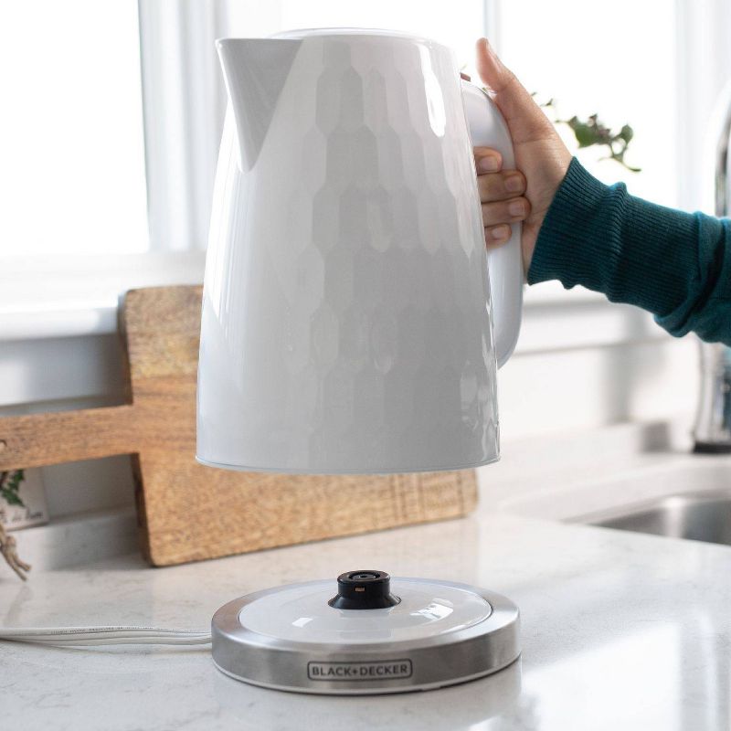 MegaChef 1.7L Electric Tea Kettle - Silver