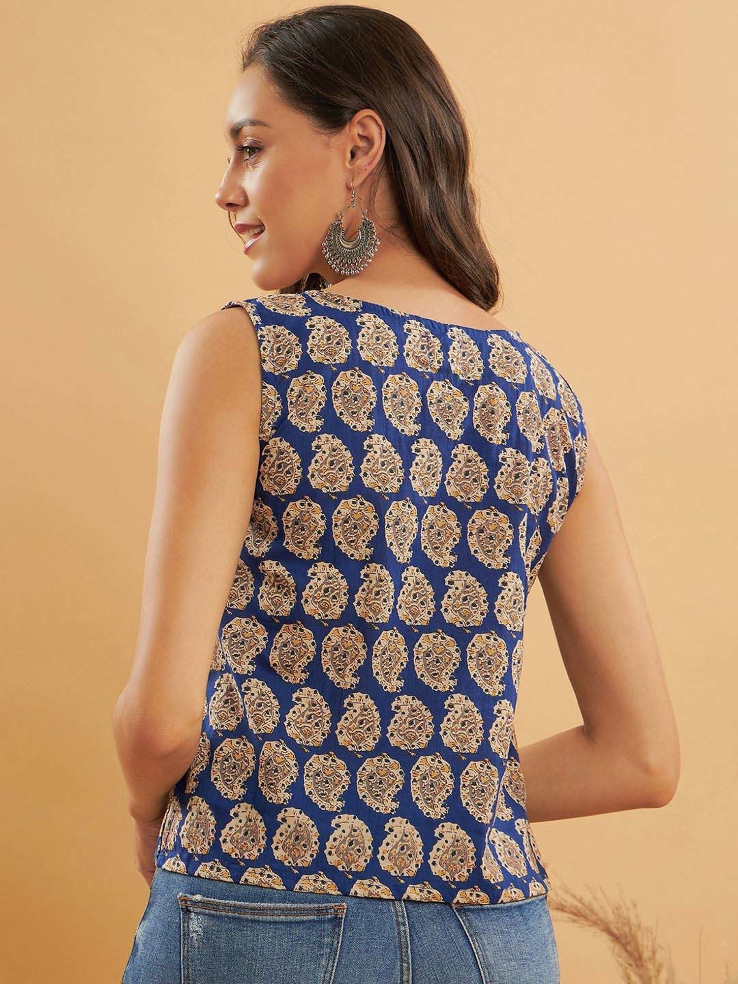 Inweave Blue & Beige Printed Top