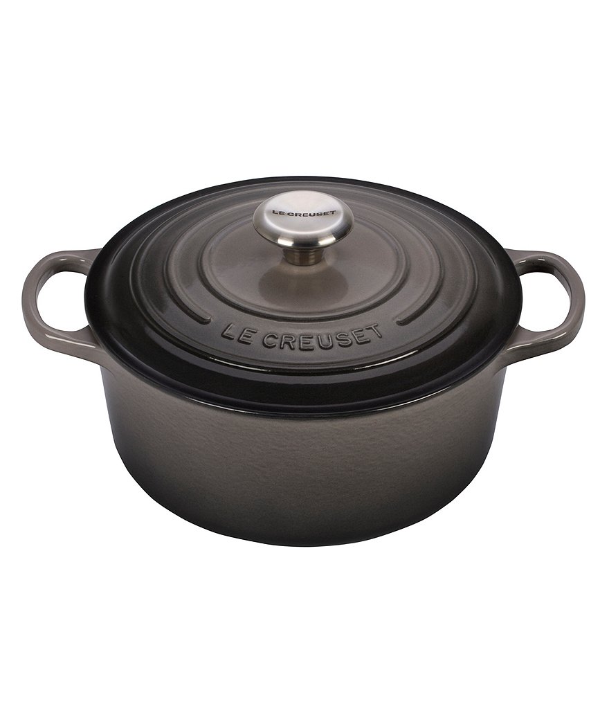 Le Creuset Signature 4.5-Quart Round Enameled Cast Iron Dutch Oven