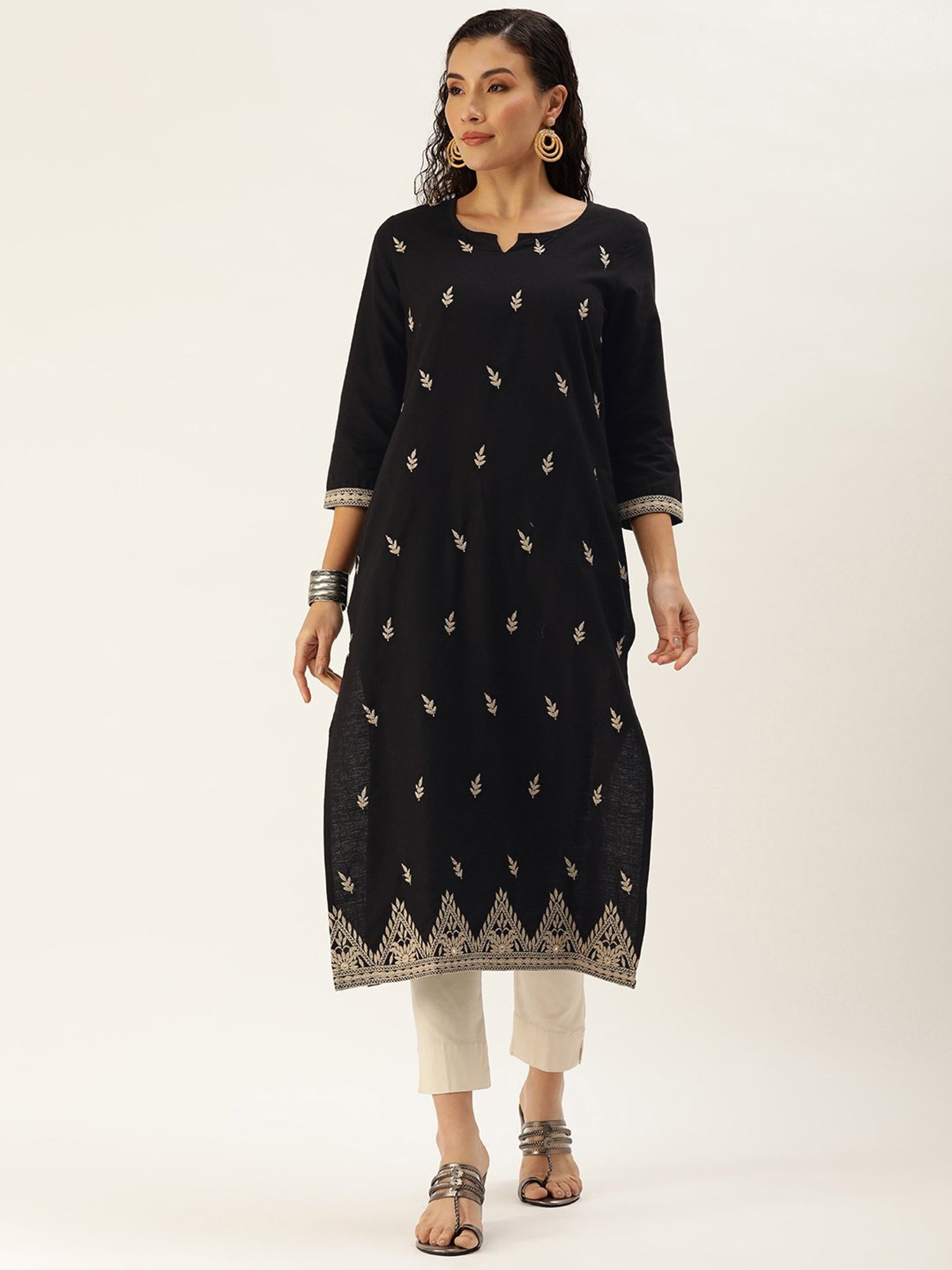 Amukti Black Cotton Embroidered Straight Kurta