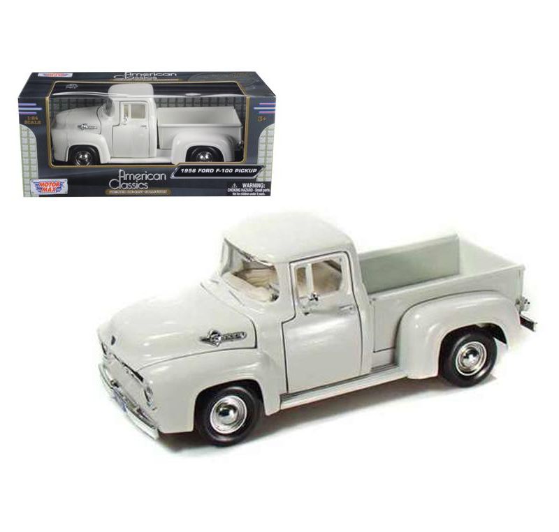 Porsche Macan Turbo Red 1/24 Diecast Model Car by Welly