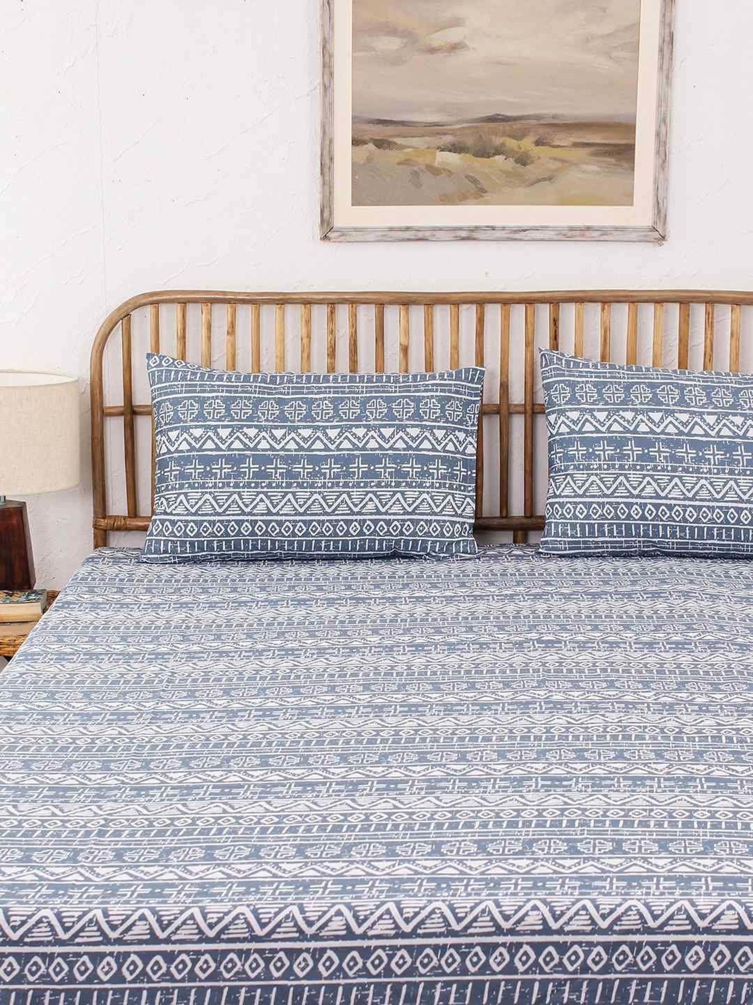 House This Kullu Patti Blue 150 TC Cotton Fitted Bedsheet with 2 Pillow Covers