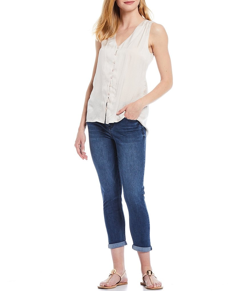 Gibson & Latimer Sleeveless V-Neck Button Down Top