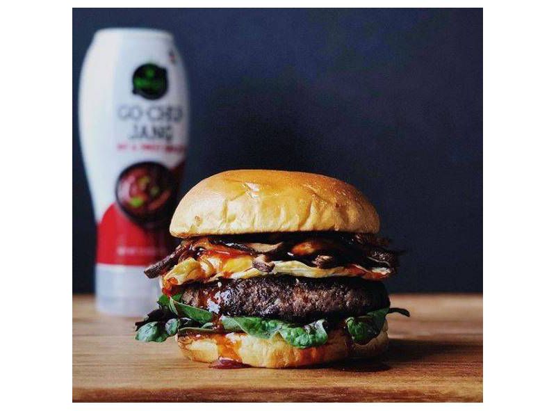 Bibigo Gochujang Hot & Sweet Sauce - 11.46oz