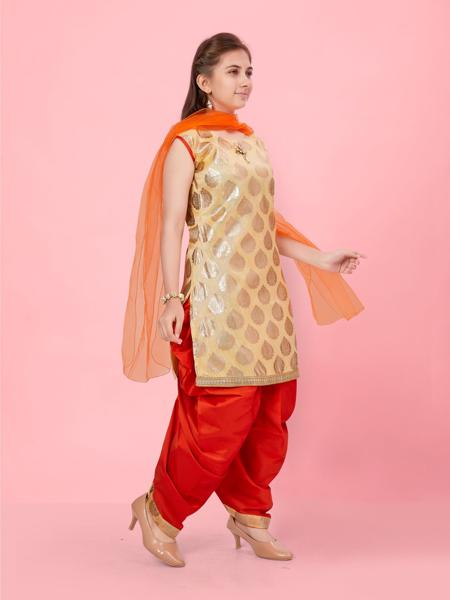 Aarika Kids Yellow & Orange Printed Kurti, Salwar with Dupatta