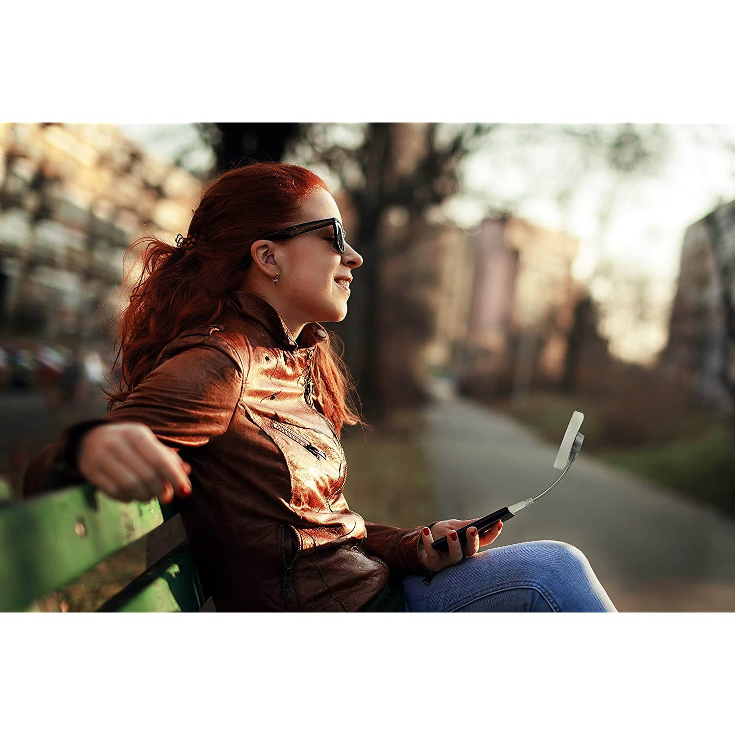 ARCTIC Breeze Mobile - Mini USB Desktop Fan with Flexible Neck, Portable Desk Fan for Home, Office, Silent USB Fan, Fan Speed: 1700 RPM - White