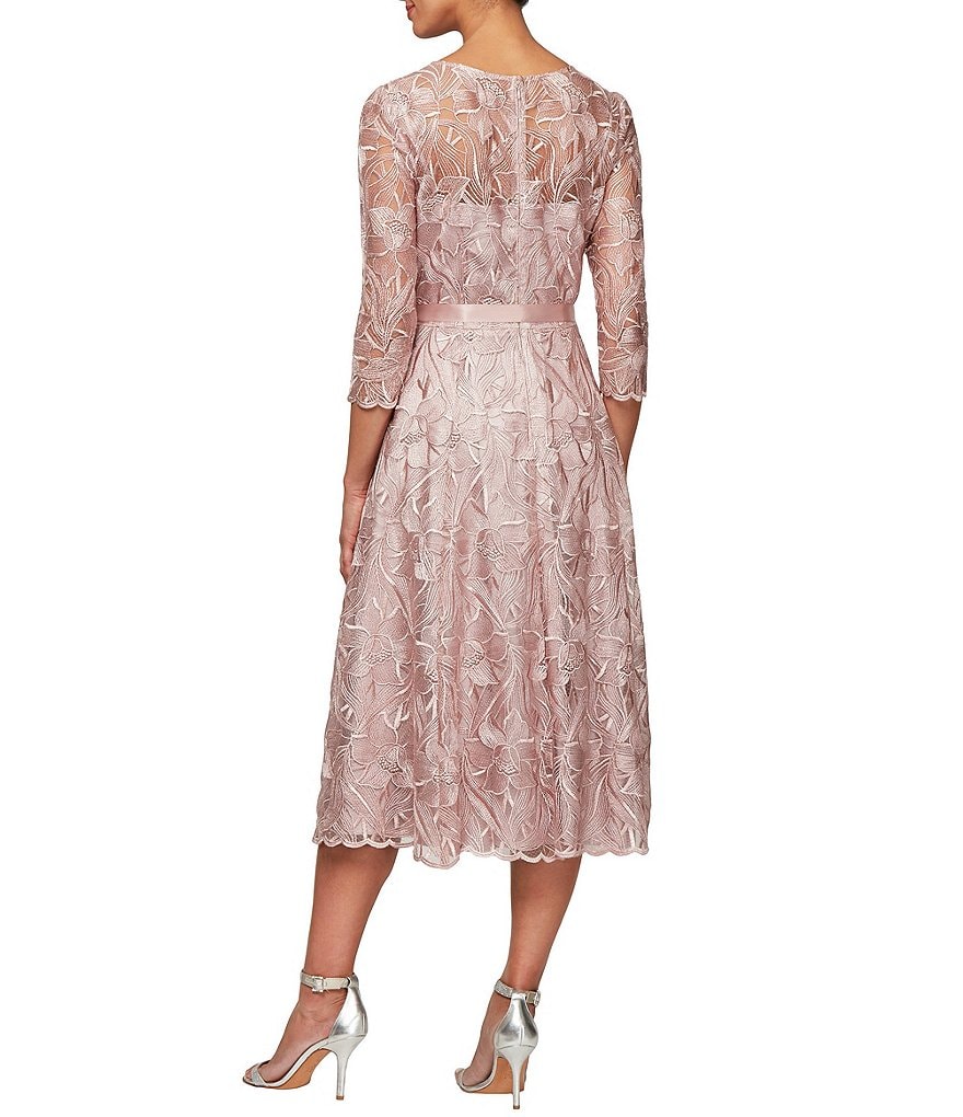 Kay Unger Long Bishop Sleeve V-Neck Crepe A-Line Dress