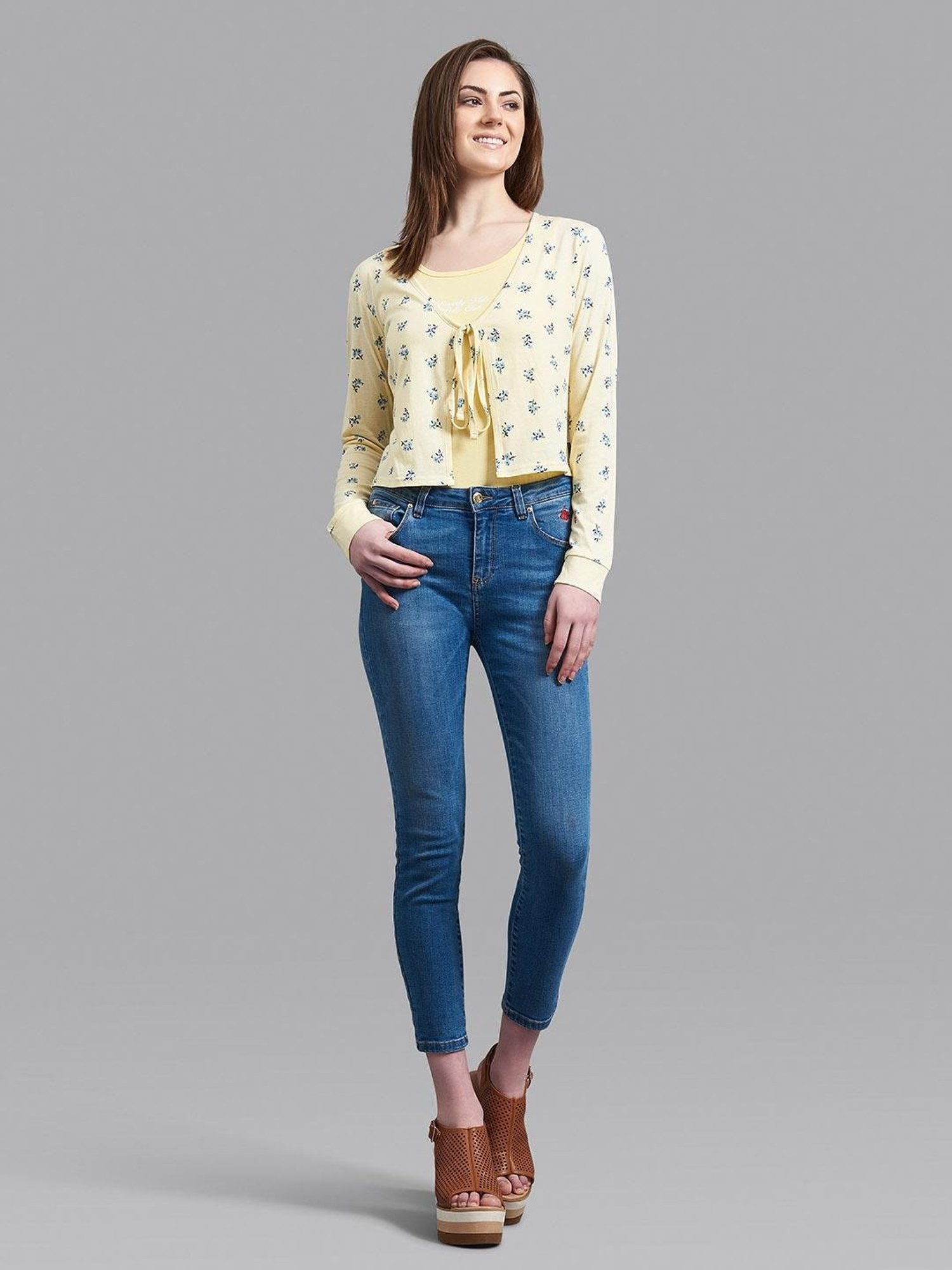 Beverly Hills Polo Club Yellow Printed Shrug