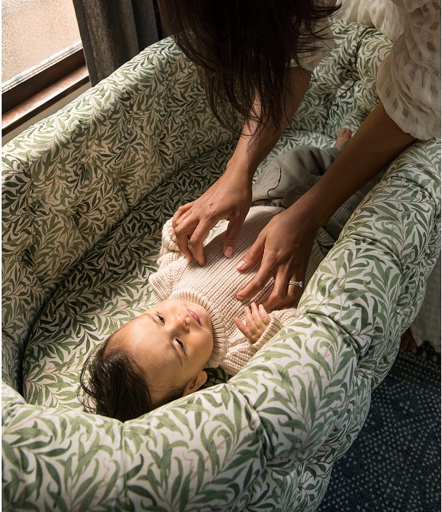 Aristot Tufted Upholstered Willow Boughs Bassinet + Dondolo Rocking Base