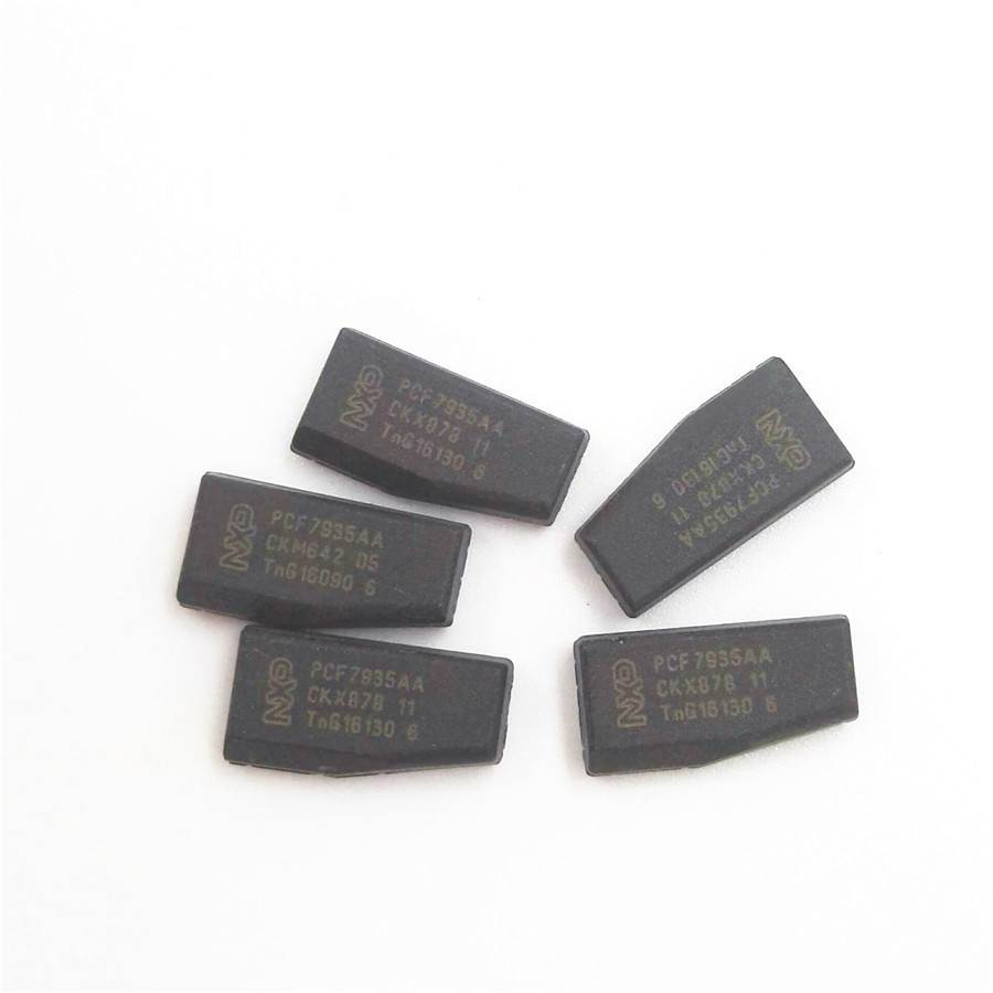 Promotional price 10 pcs/lot PCF7935AA PCF7935 ID44 7935AA Transponder chips 7935 Chips can match CN900