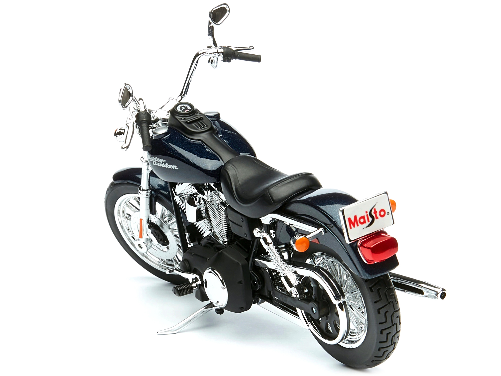 2015 Harley Davidson Street 750 Motorcycle Model 1/12 by Maisto