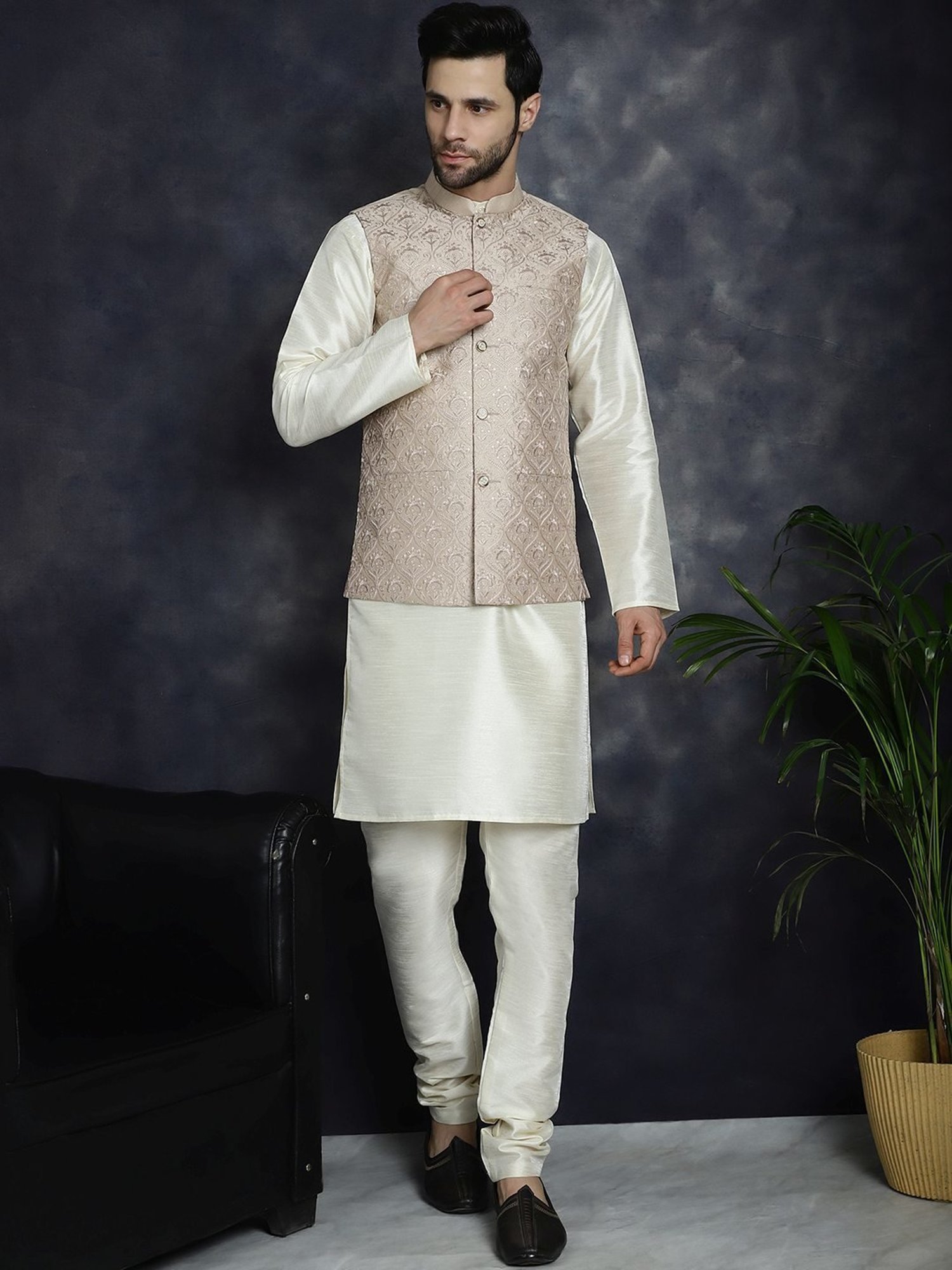 Jompers Peach Regular Fit Embellished Nehru Jacket