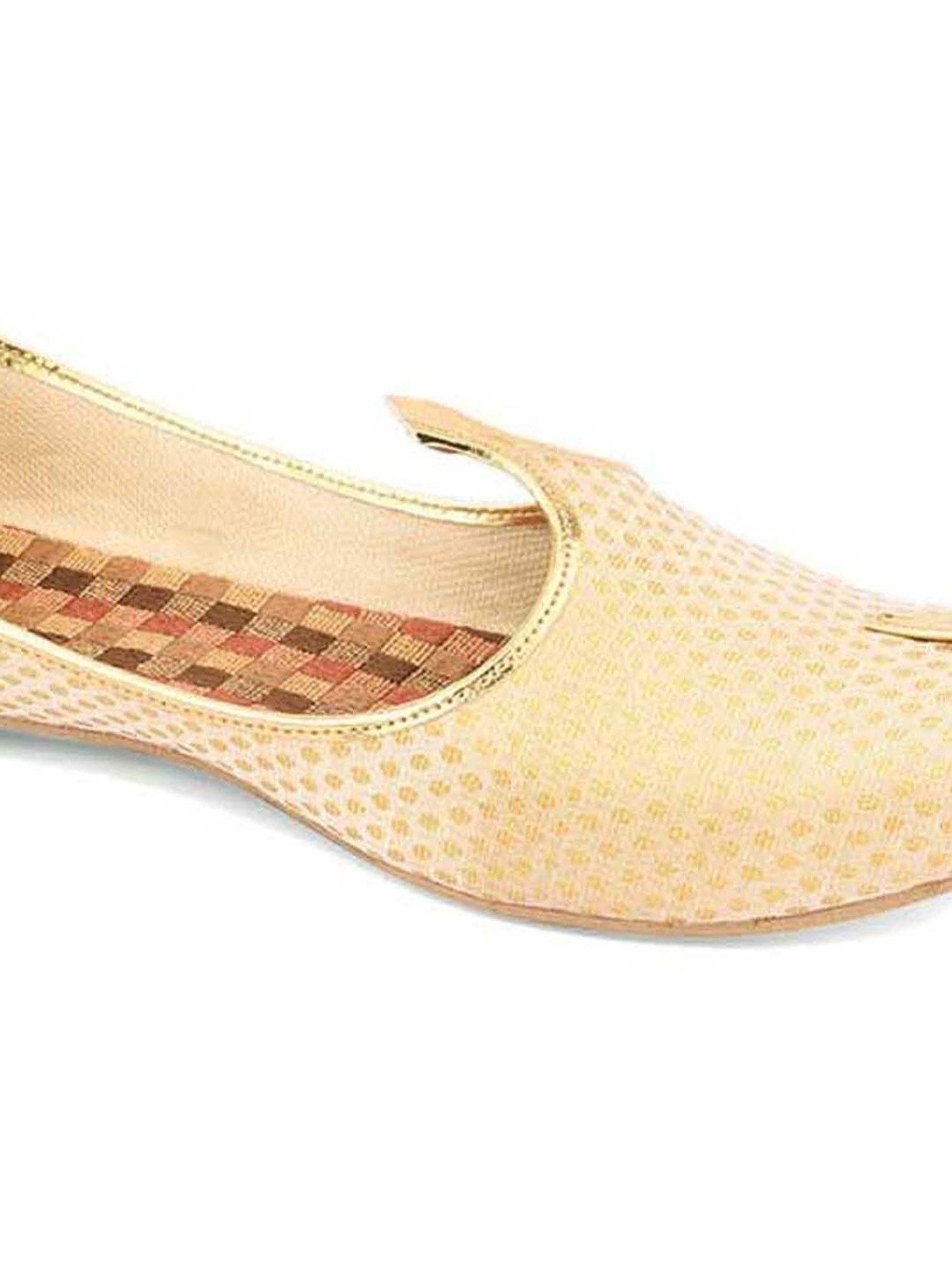 Walkway Men's Black Ethnic Juttis