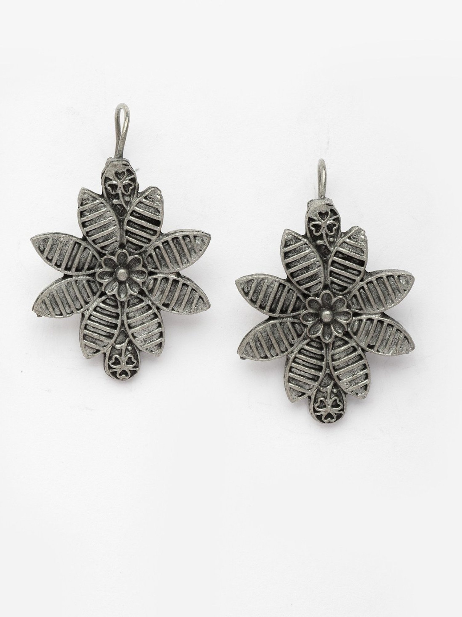 Moedbuille Antique Floral Design Oxidised Silver Plated Earrings