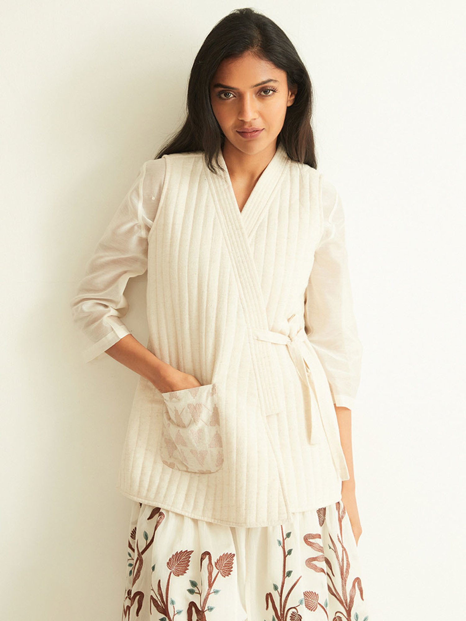 ANCESTRY White Jacket