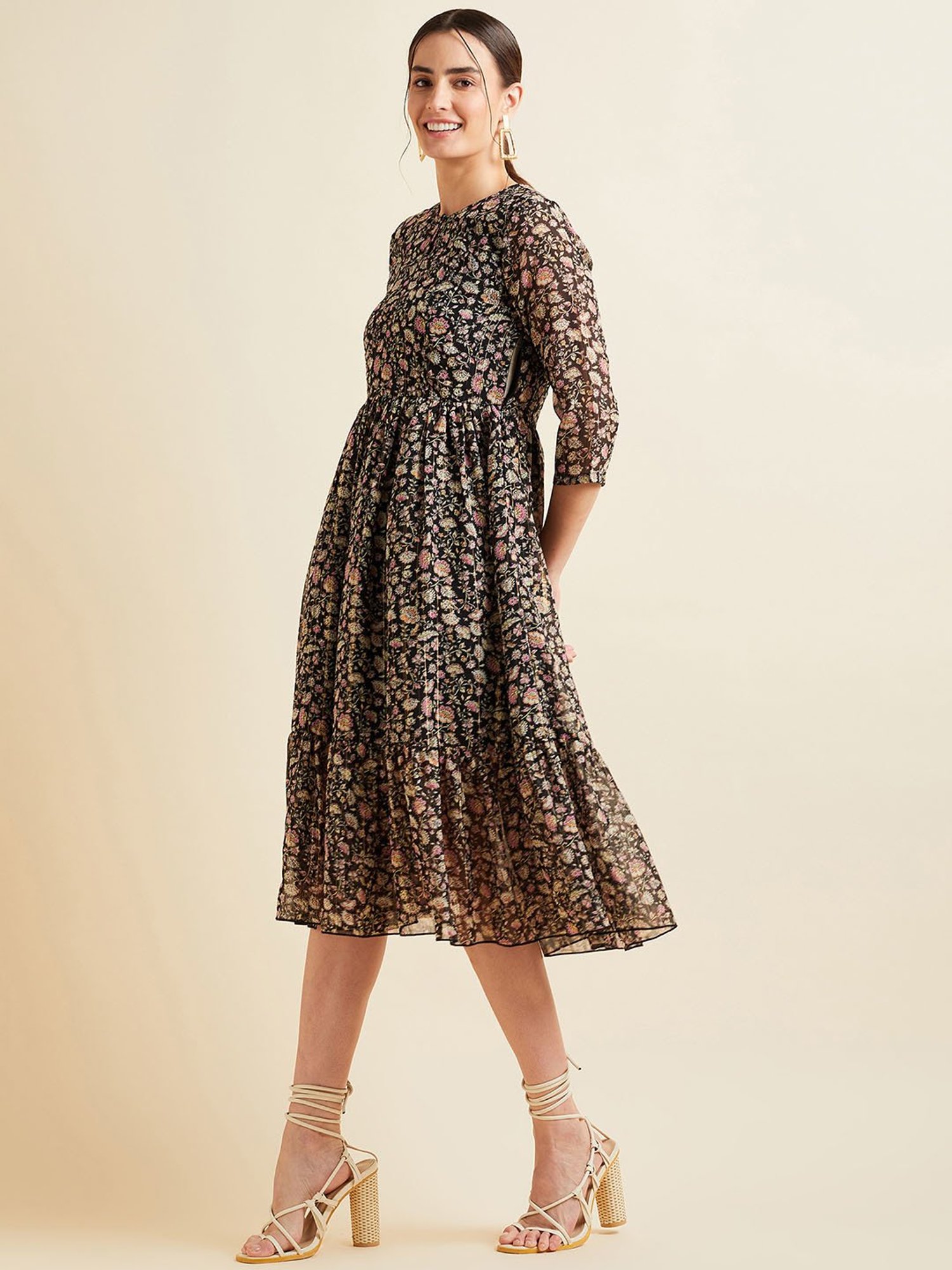 PANIT Black Floral Print Ethnic Dress