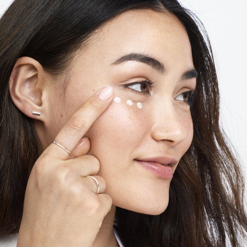 Olay Eyes Brightening Eye Cream for Dark Circles Facial Moisturizer - 0.5 fl oz