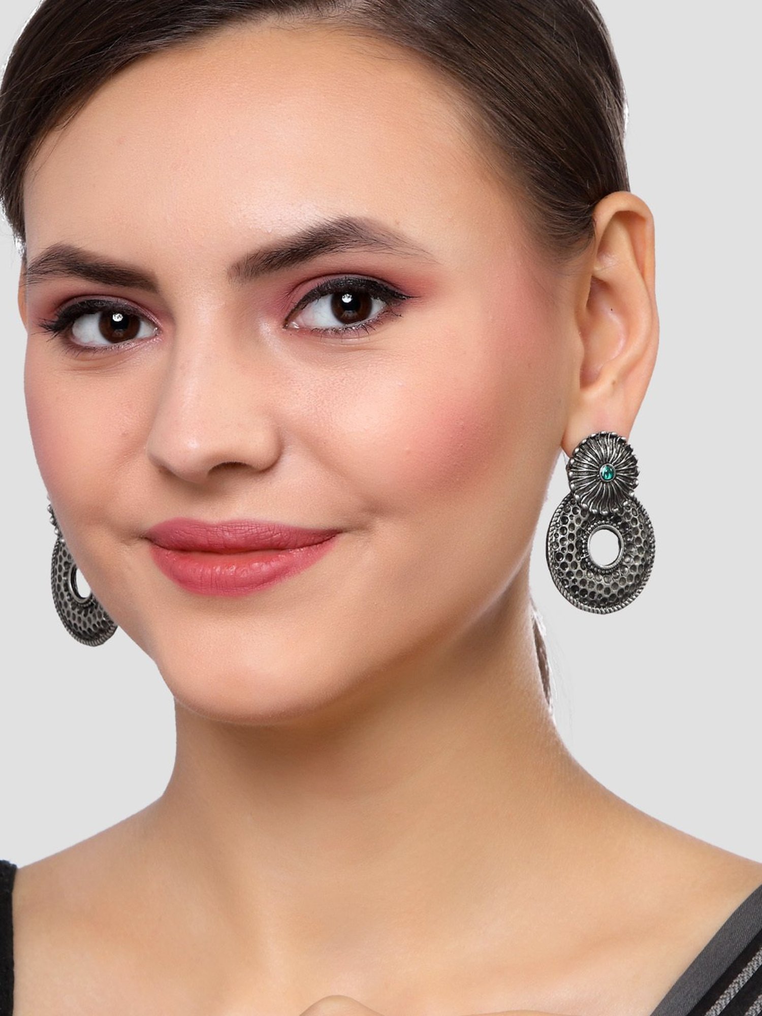 Karatcart Oxidized Silver Textured Stud Earrings for Women