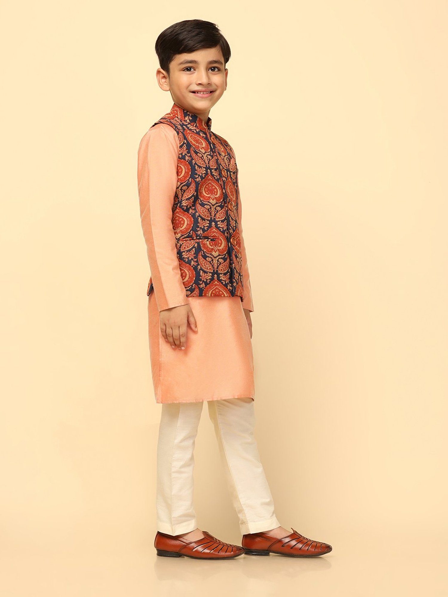KISAH Kids Multicolor Printed Full Sleeves Kurta, Jacket & Pyjamas