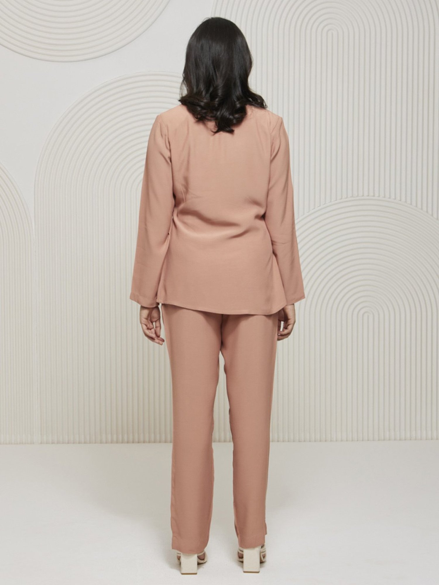 Artagai Beige Co-Ord Set with Notch Collar Kurta and Straight Pants