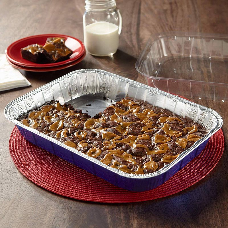 Reynolds Disposable Bakeware cake Pan with Lids - 2ct
