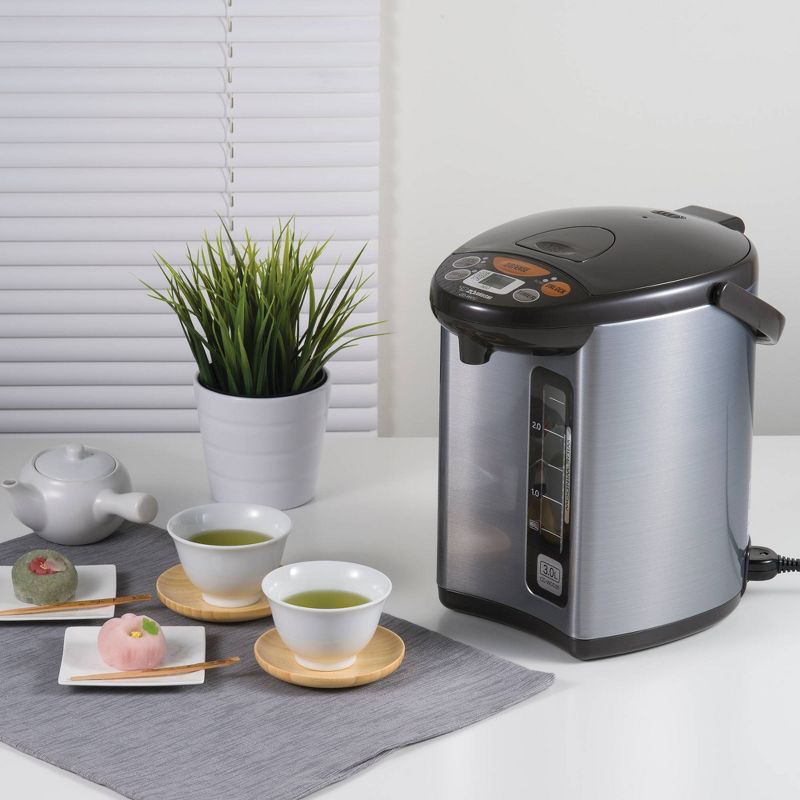 MegaChef 1.7L Electric Tea Kettle - Silver