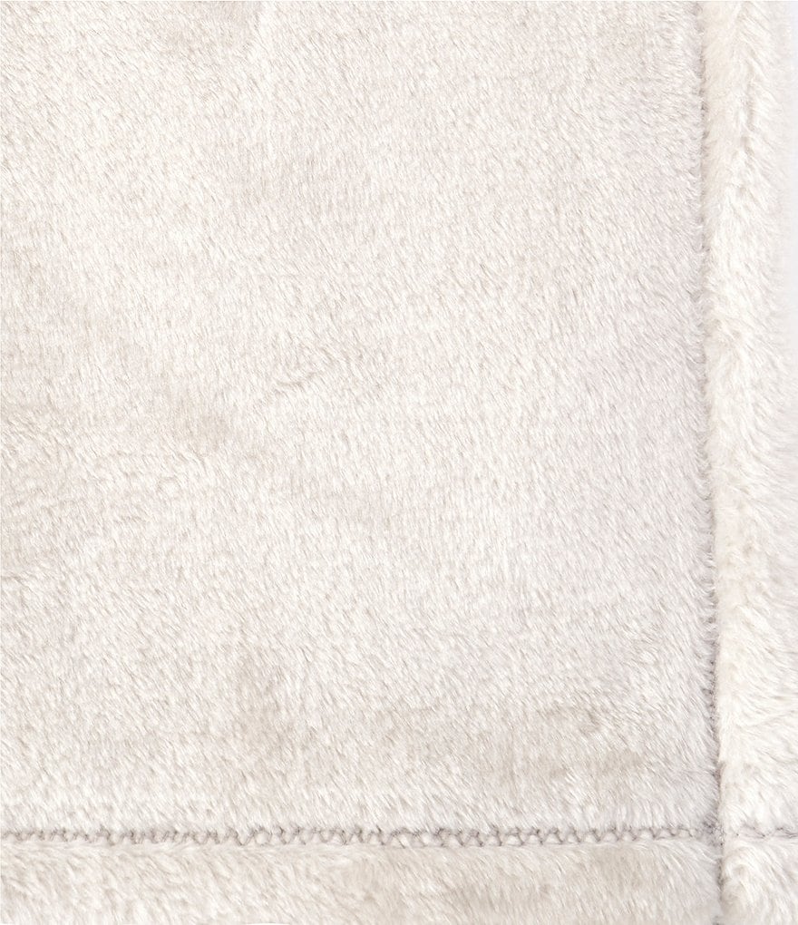 Noble Excellence Ava Plush Throw