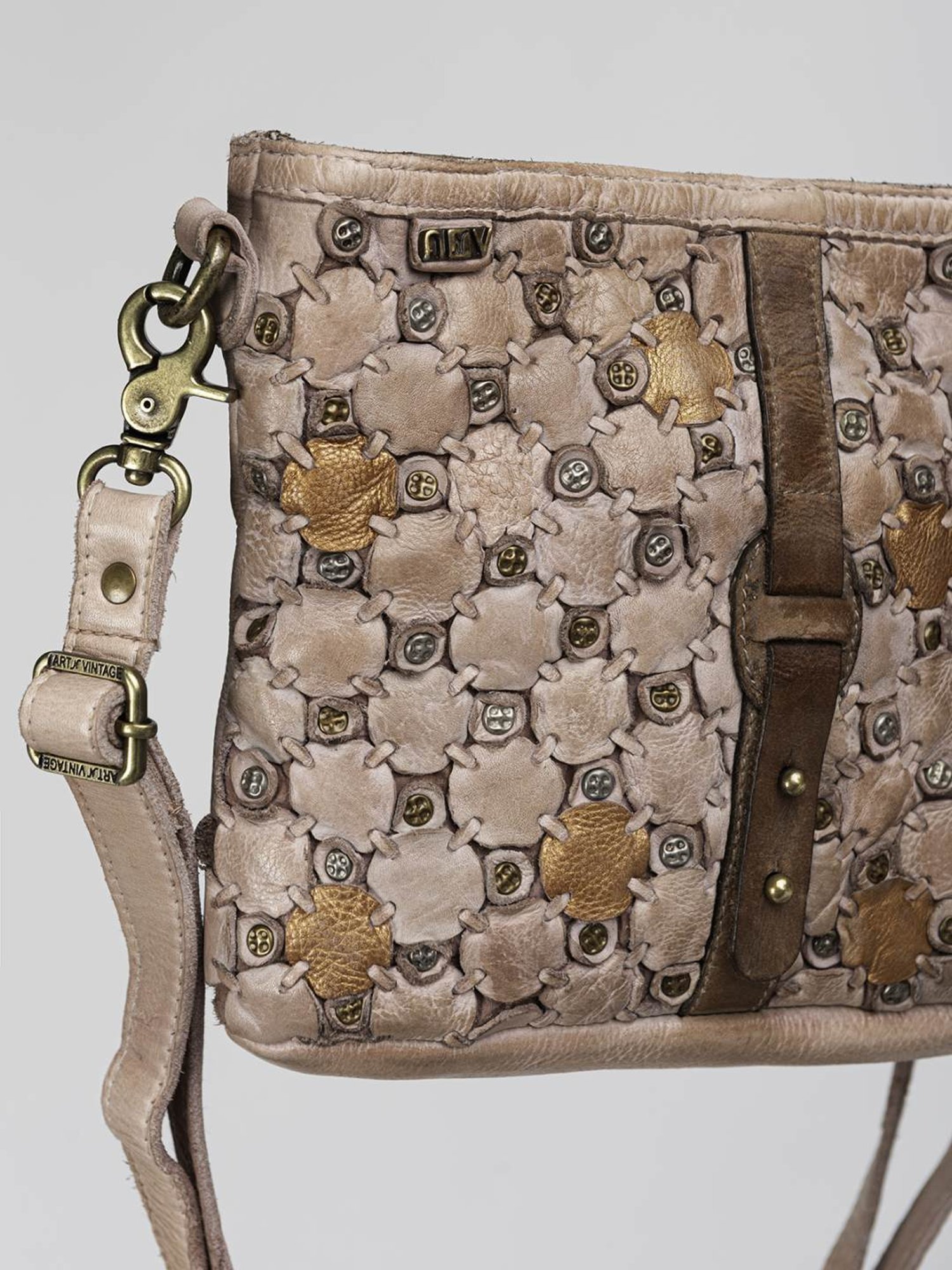 Art N Vintage Bettina Blush Pink Leather Textured Medium Sling Handbag