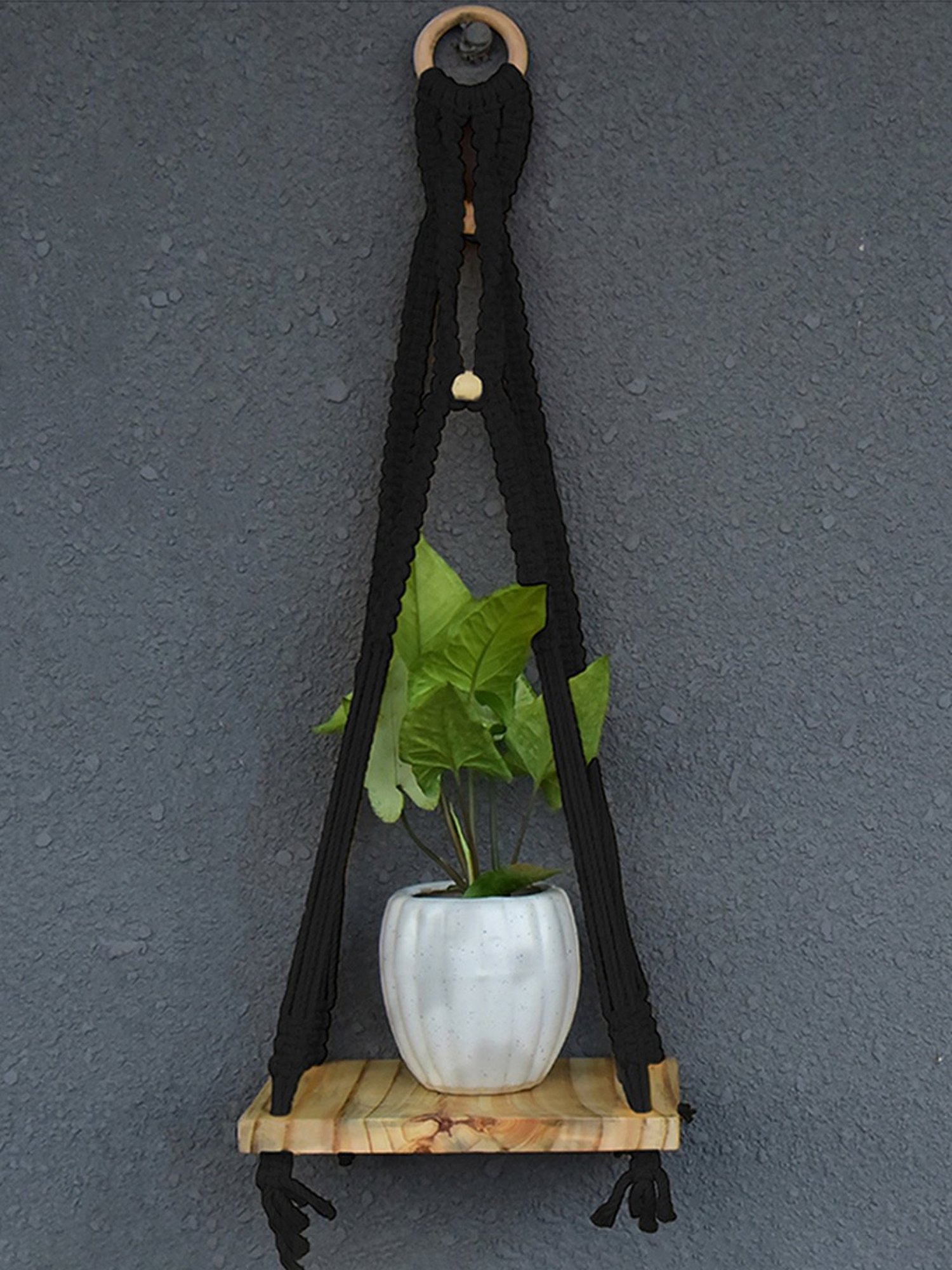 Gathari Macram&iquest; Black Pine Wood Wall Hanging Shelf