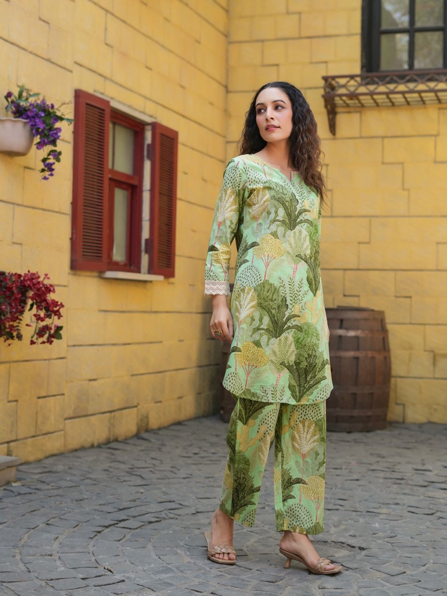 Rain and Rainbow Green Cotton Printed Kurti & Pant Set