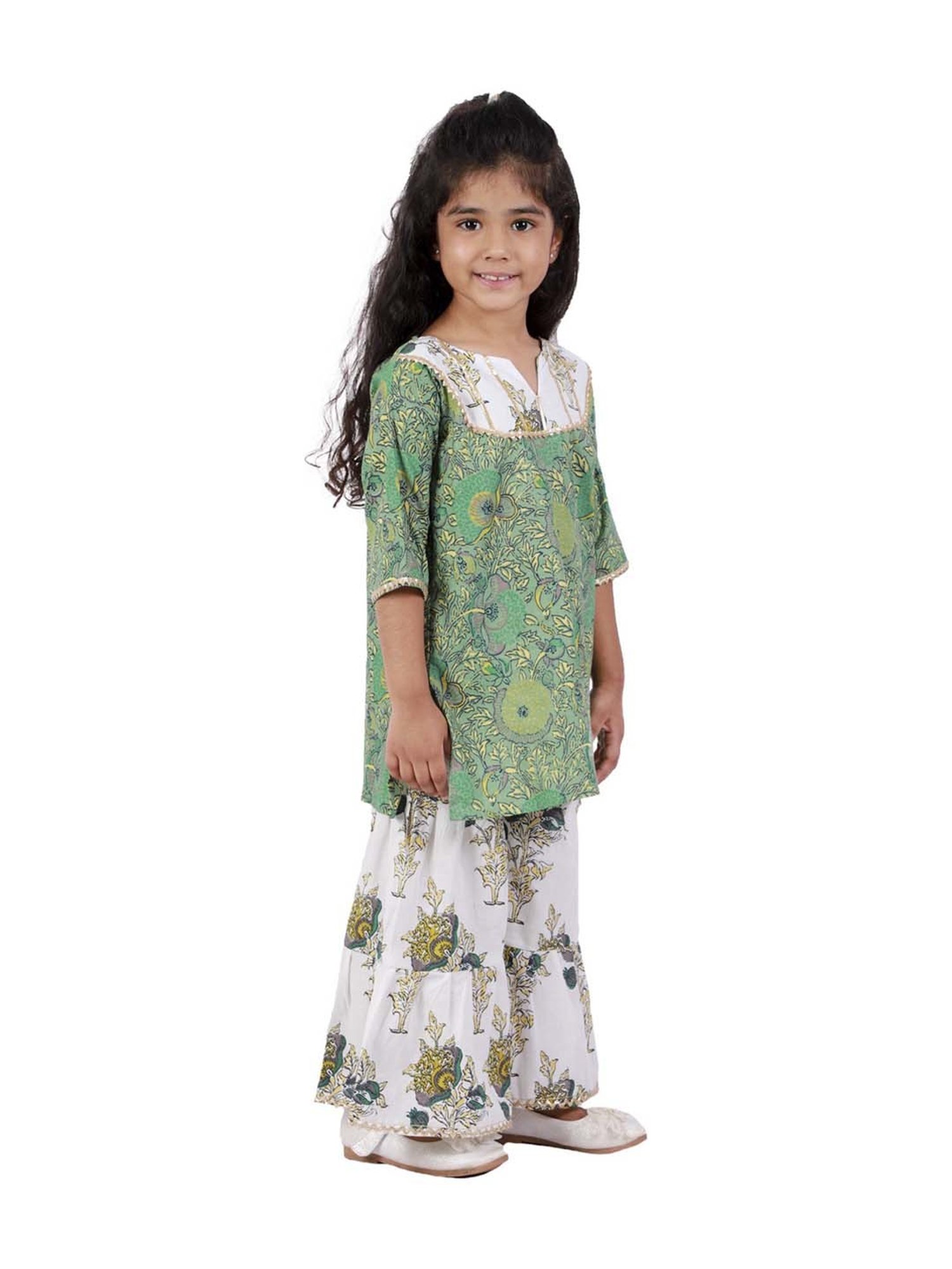 Ahhaaaa Kids Green & White Cotton Floral Print Kurta Set