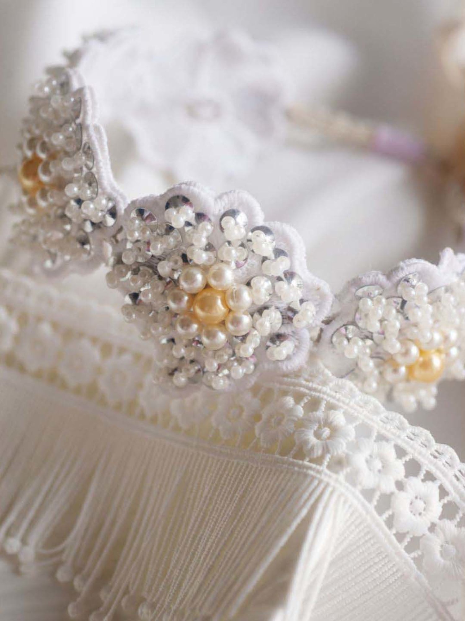 Choko Off White Embellished Hair Band