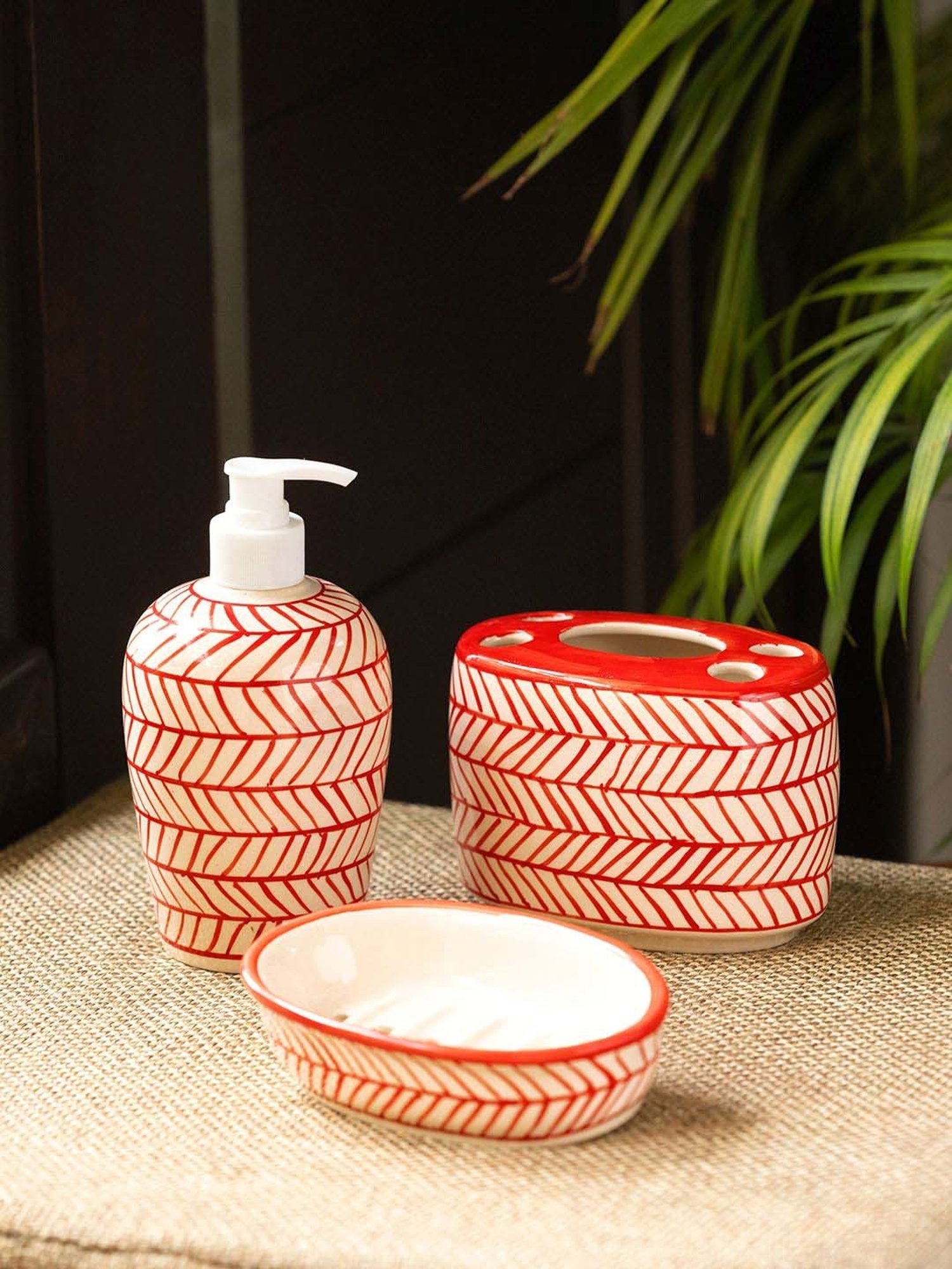 VarEesha Aztec Multicolor Ceramic Bath Accessories - Set of 2