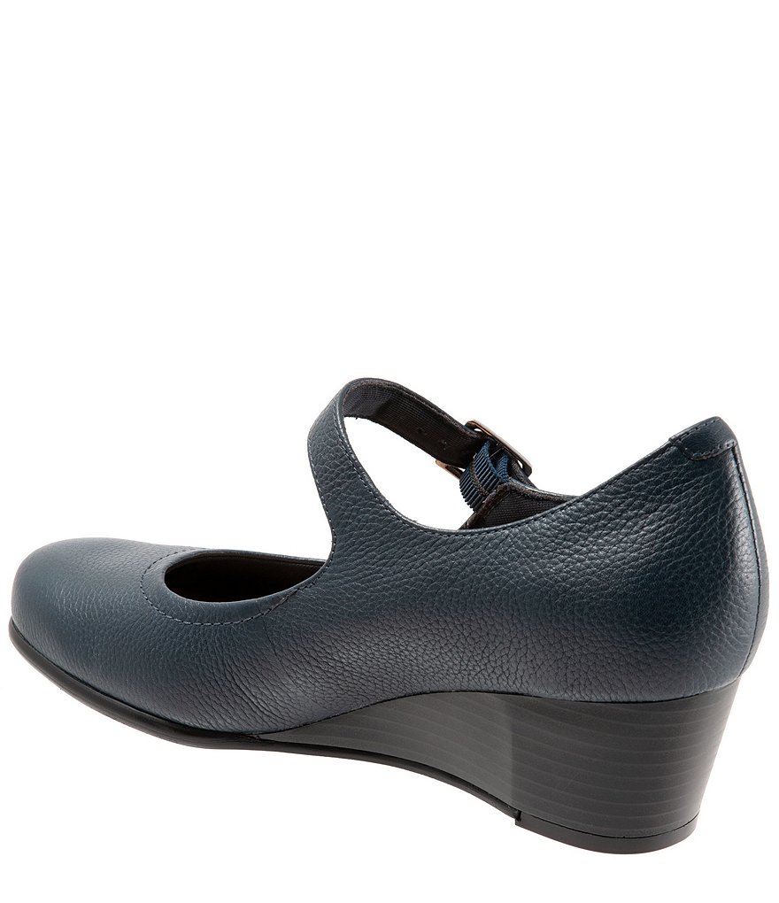 Trotters Willow Mary Jane Wedge Pumps