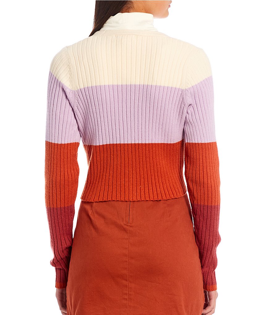 GB Round Neck Fuzzy Eyelash Sweater